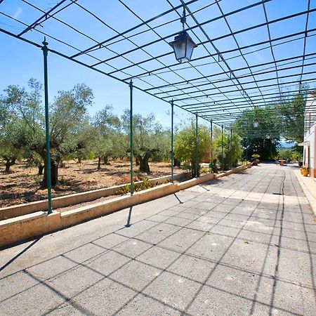 Senia Tomaset II Vila Onil Exterior foto