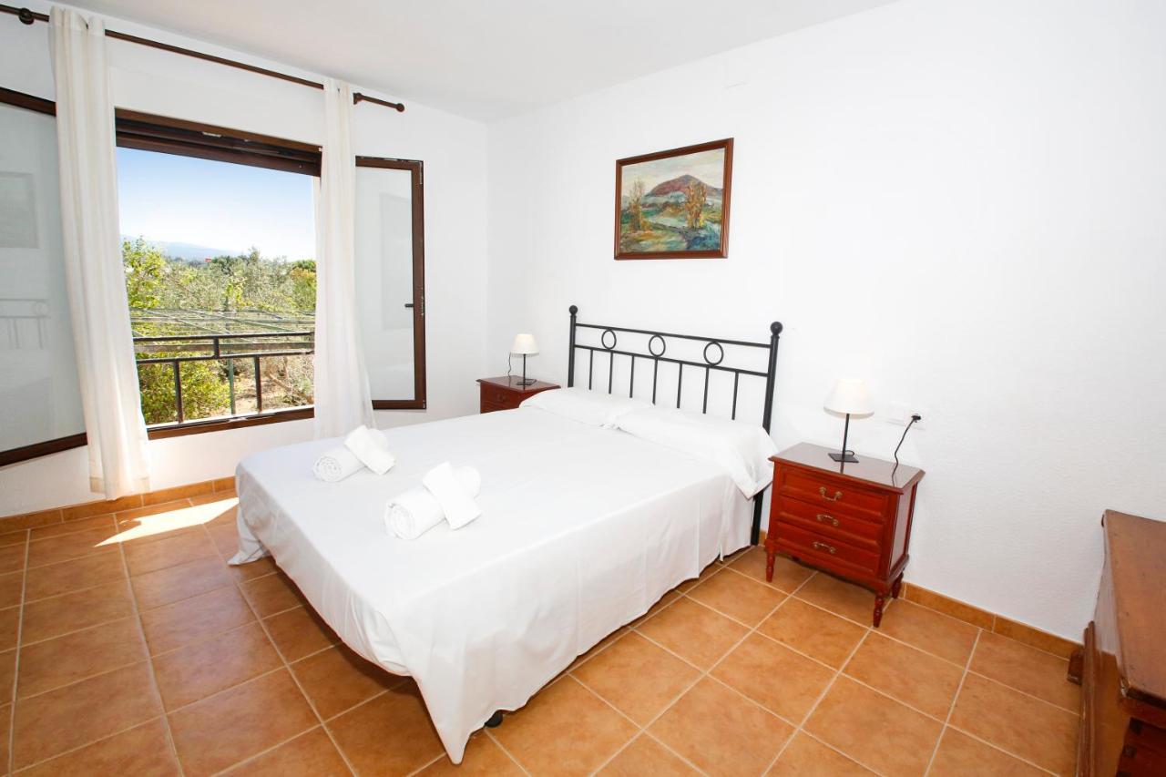Senia Tomaset II Vila Onil Exterior foto