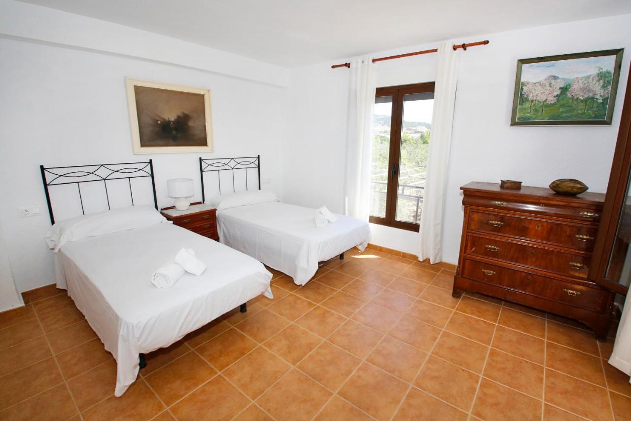 Senia Tomaset II Vila Onil Exterior foto