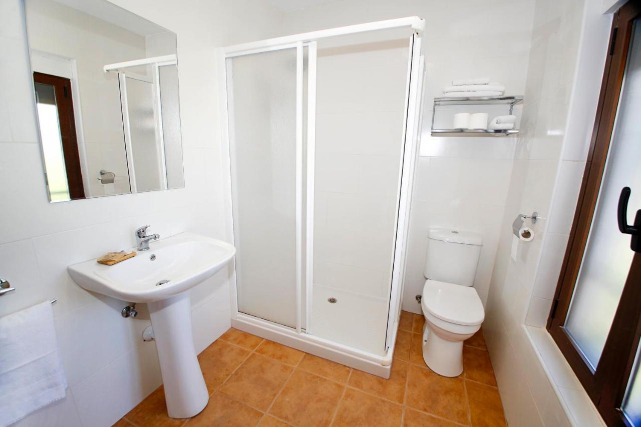 Senia Tomaset II Vila Onil Exterior foto