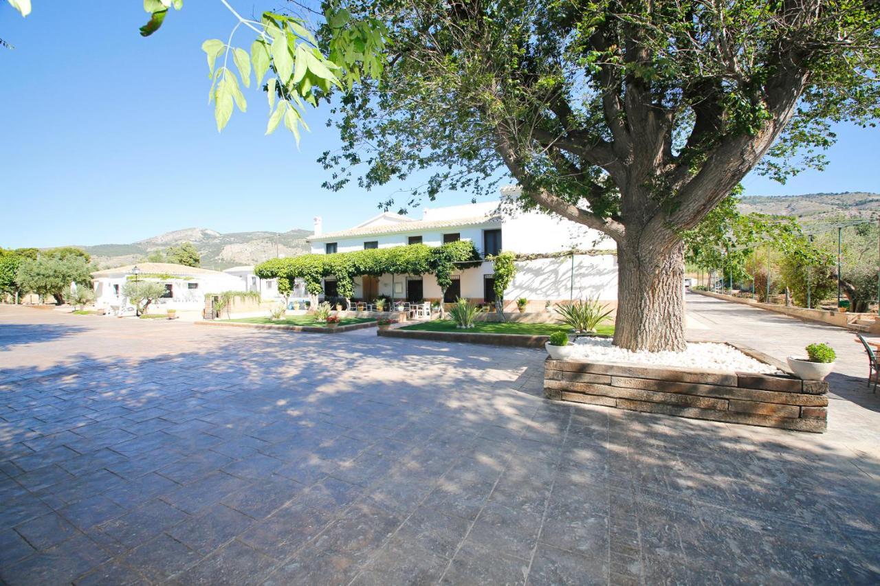 Senia Tomaset II Vila Onil Exterior foto